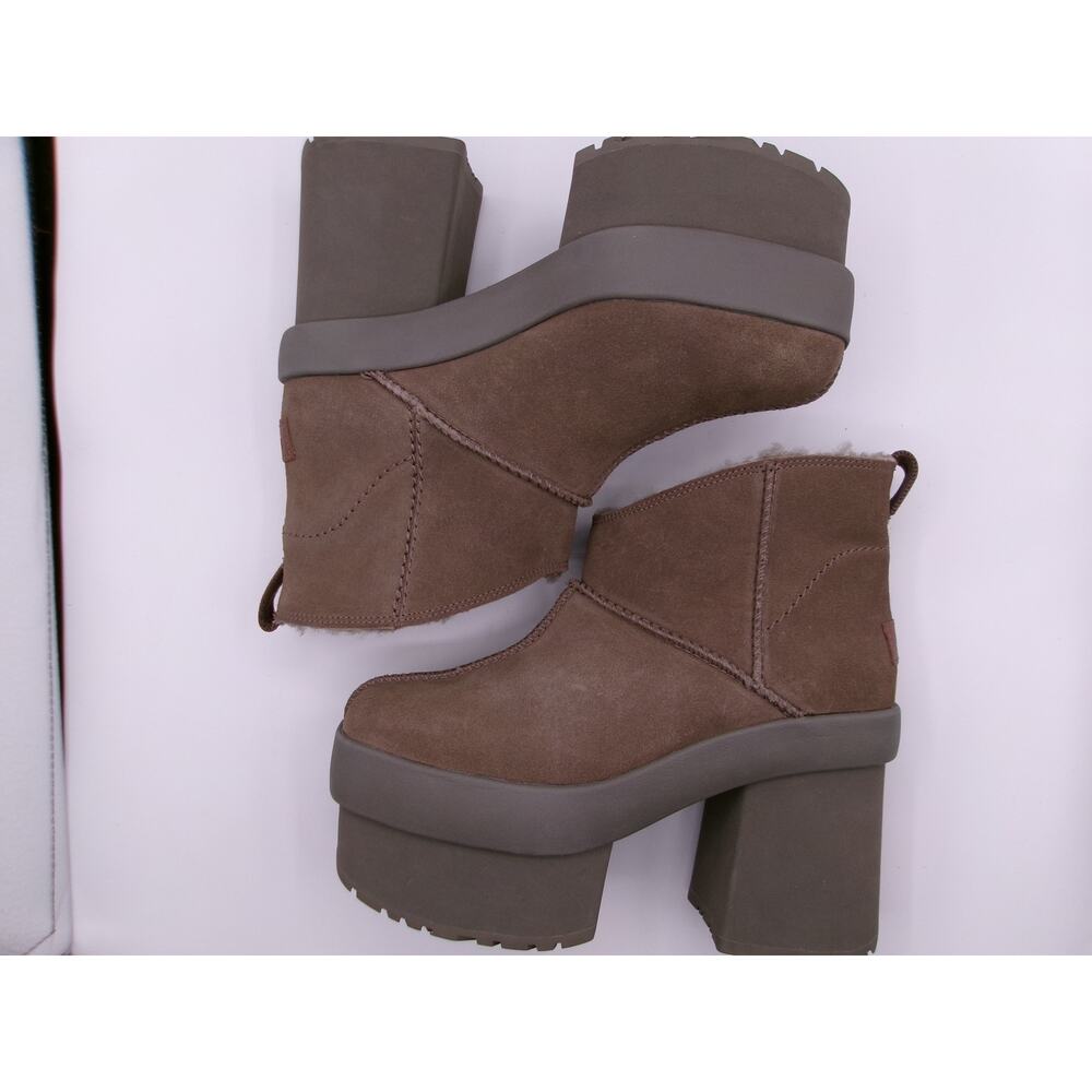 UGG New Heights Platform Mini Boots Hickory Shearling Size 8 - Picture 8 of 9
